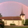 Kirche Jegenstorf mit Regenbogen 06-2019 (1) (Foto: Damaris Suter)